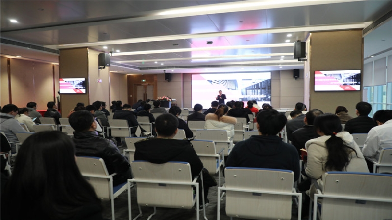 新視角：零距離對話中建物業